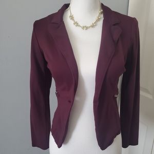 Small wine color blazer